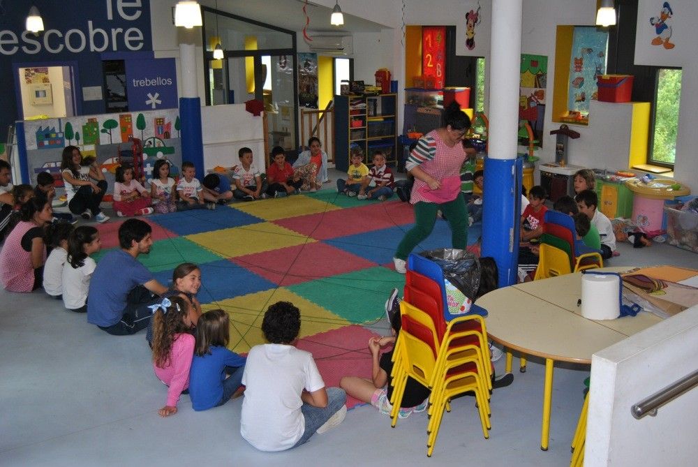 Actividades en la ludoteca municipal de Ponte Caldelas