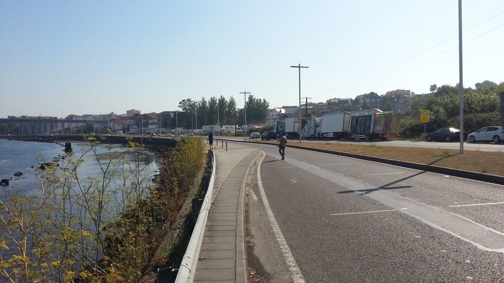 Imaxe previa ás obras: fin do tramo de paseo existente