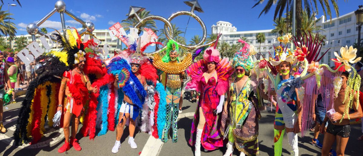 Un grupo de Drag Queens