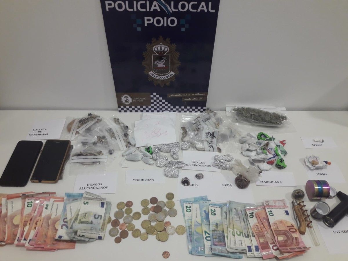 Fungos alucinóxenos, marihuana e outros obxectos confiscados