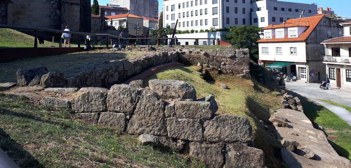 Limpieza de los jardines del Campillo de Santa María
