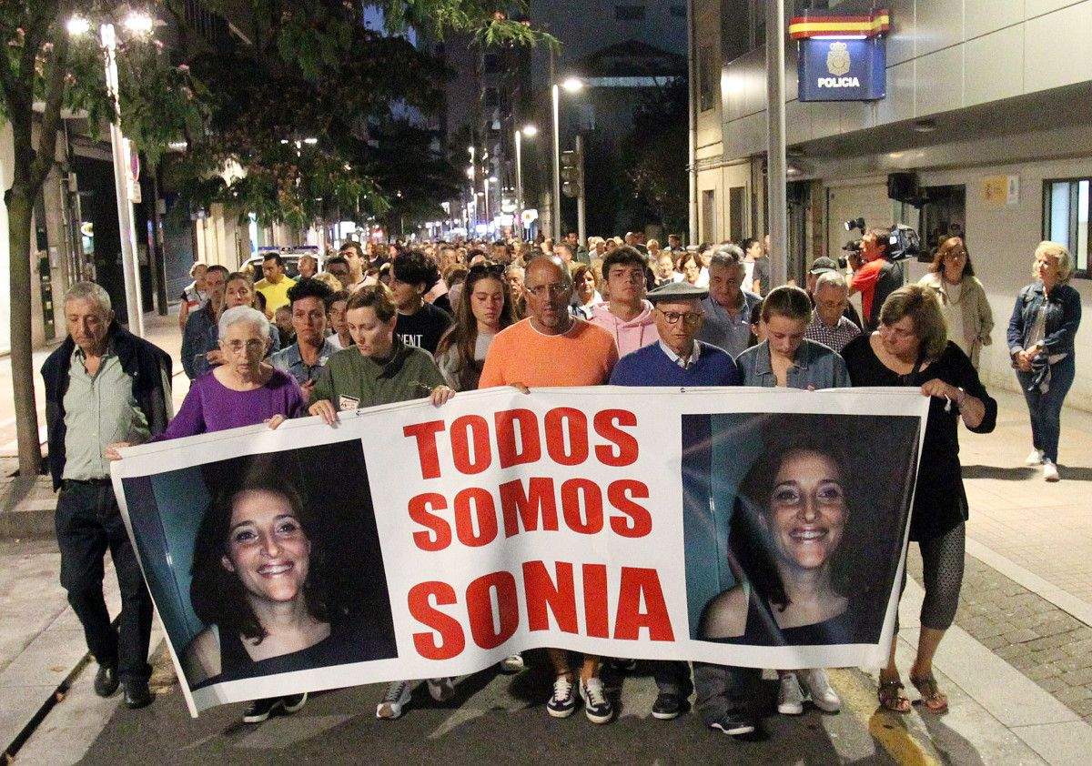 Manifestación de lembranza a Sonia Iglesias Manifestación de lembranza a Sonia Iglesias