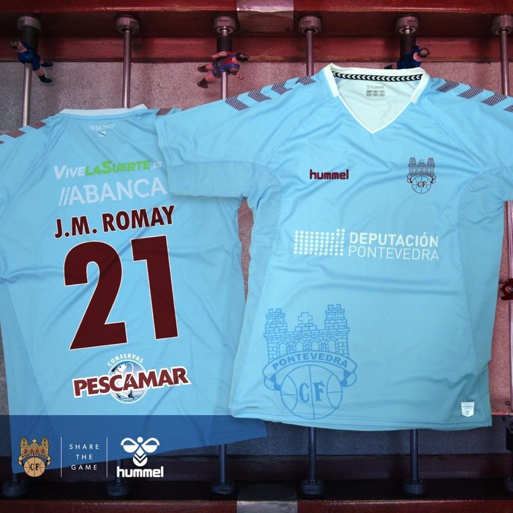 Segunda equipación del Pontevedra para el curso 2019-2020