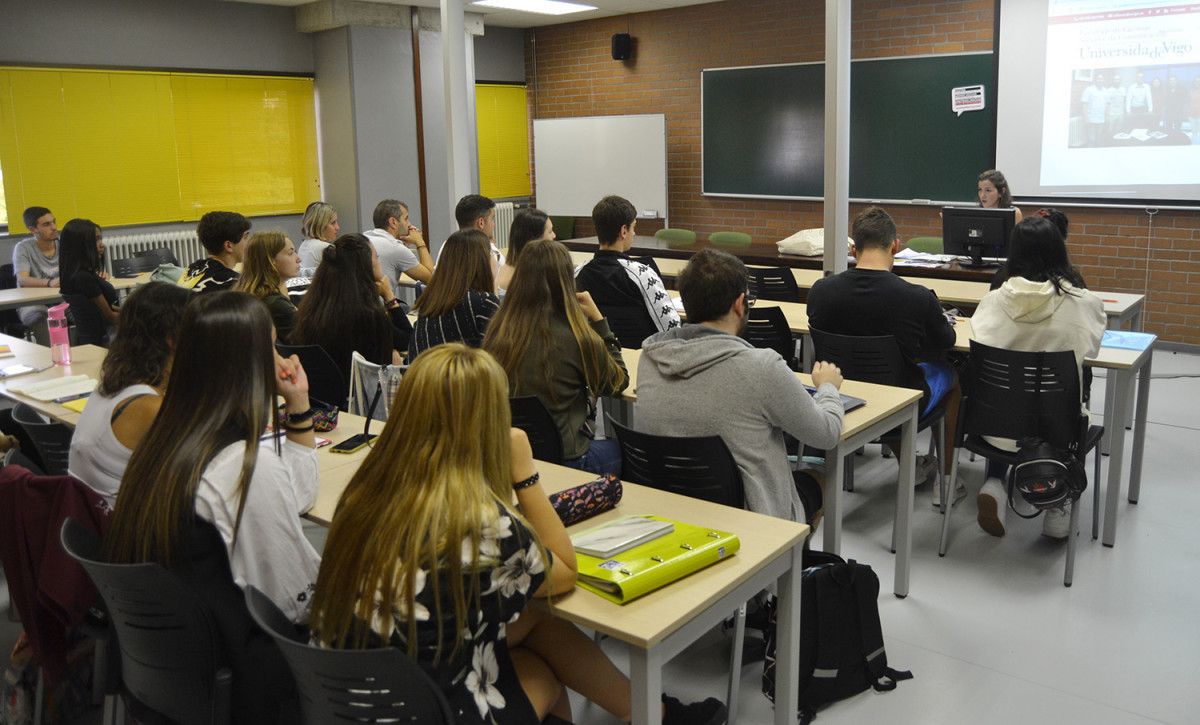 Inicio do curso no campus de Pontevedra