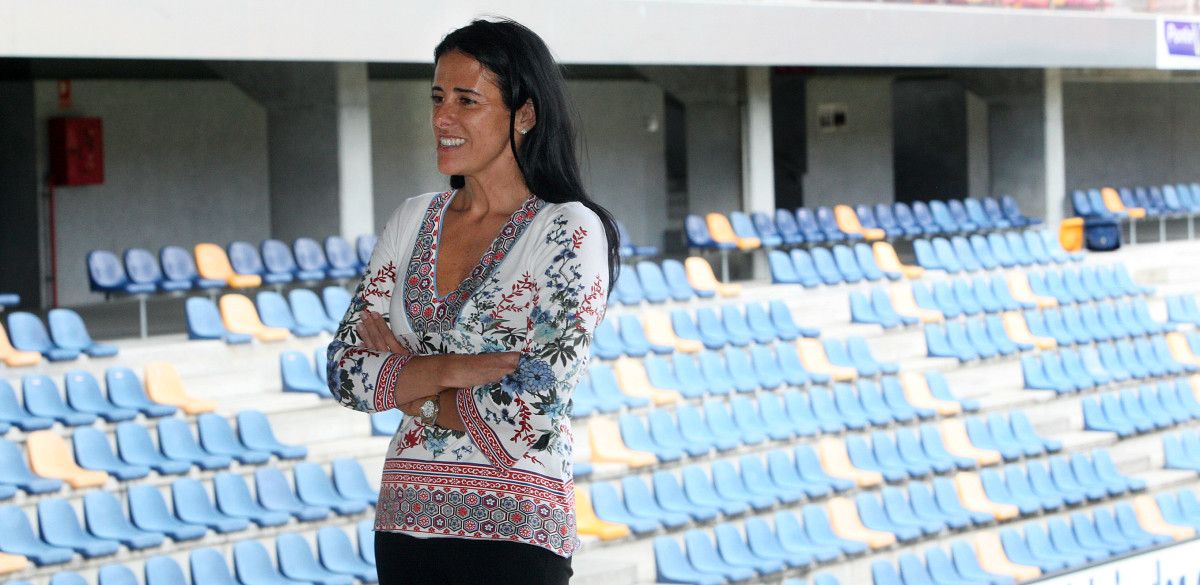 Lupe Murillo en Pasarón, antes da súa primeira rolda de prensa como presidenta