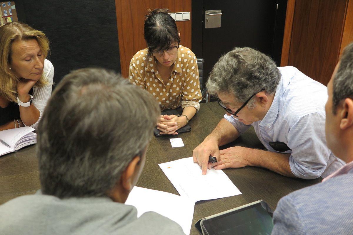 Reunión de Miguel Anxo Fernández Lores y Anabel Gulías con representantes de Naturgy