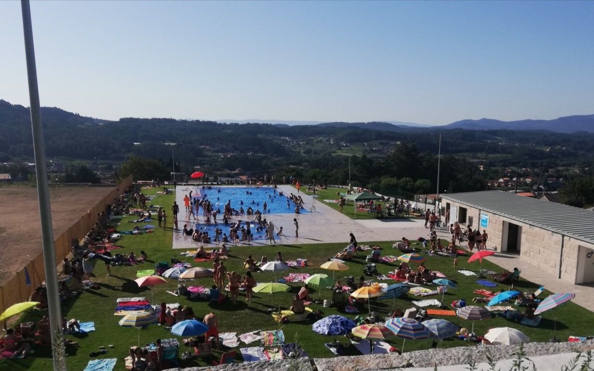 Piscina municipal de Barro