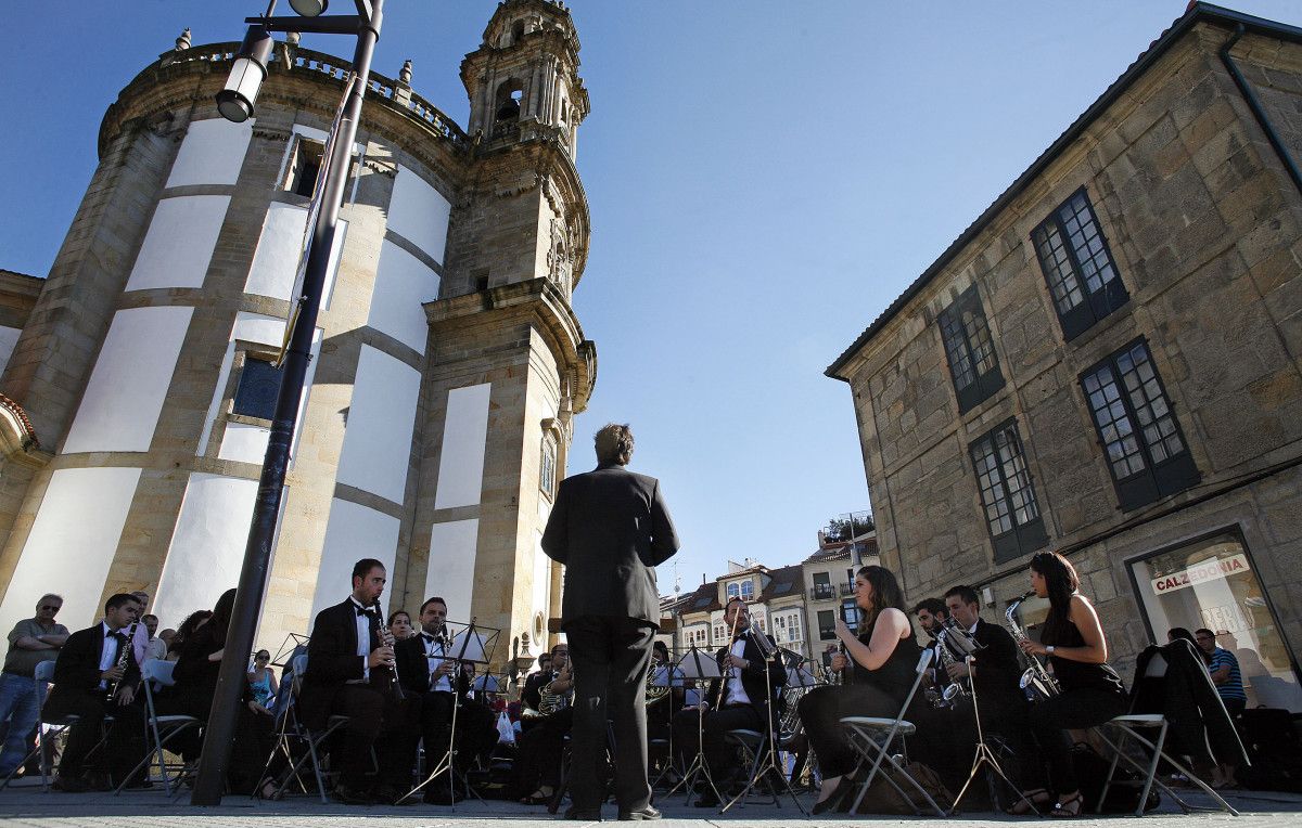 Inauguración de la exposición del 110 aniversario de la Banda de Música de Pontevedra