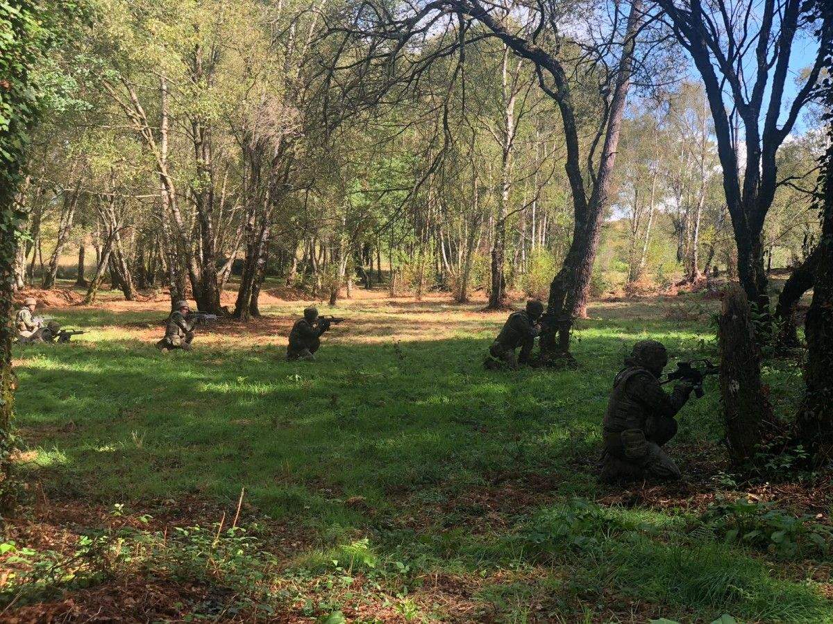Xornadas da Forza Terrestre de instrutores de combate en zonas boscosas no campo de Parga