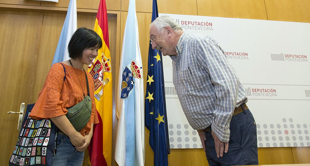 Recepción en Pontevedra á economista xaponesa Kaori Kii