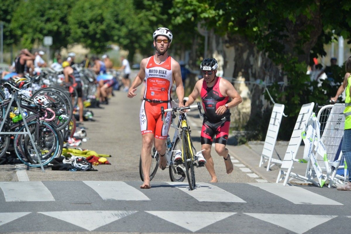 Participantes no XIV tríatlon Cidade de Pontevedra