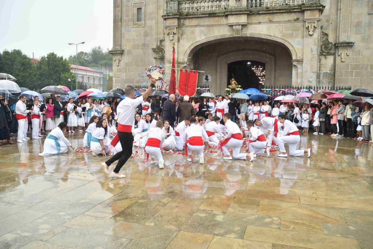 Danza de espadas en Marín