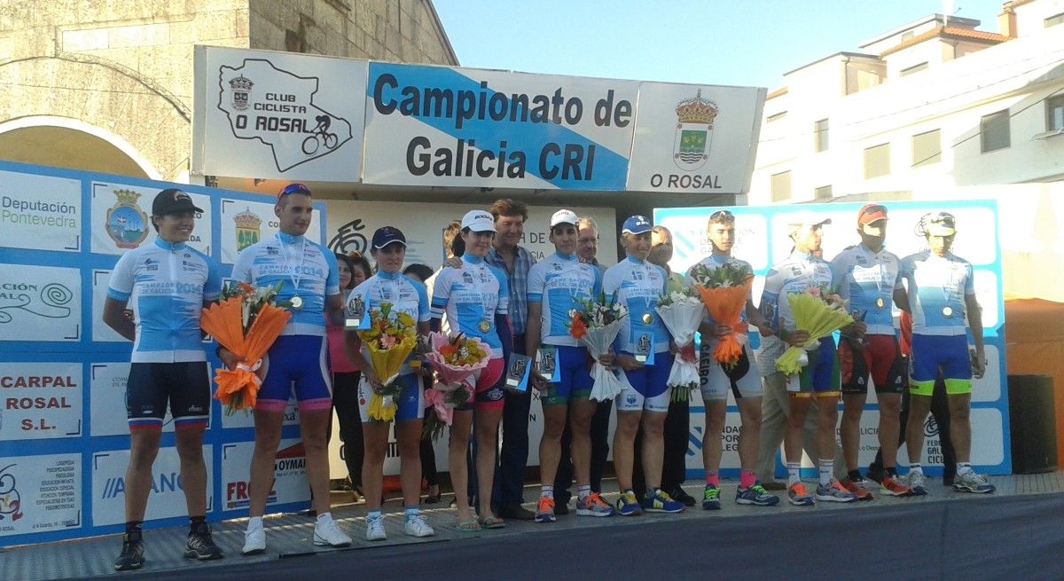 Podio cos gañadores do Campionato Gallego Contrarreloxo, celebrado no Rosal