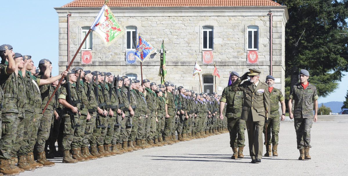 Acto de despedida del general de la Brilat, Antonio Romero Losada 