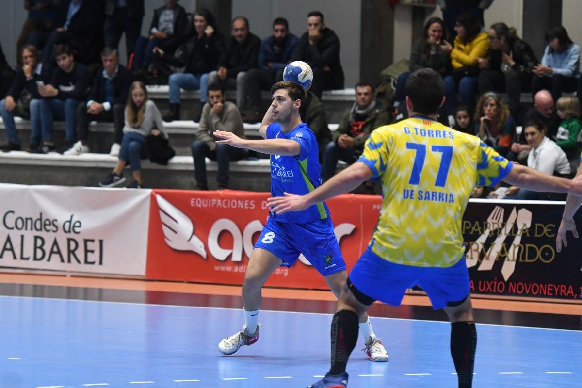 Ferrán Cisneros, en el partido entre Teucro e Sarriá en el Pavillón Municipal