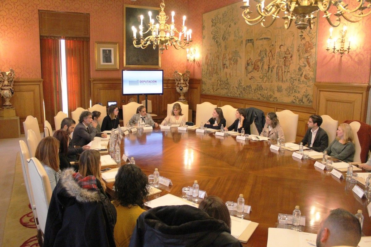 Reunión con concellos para organizar a participación da Deputación en Culturgal