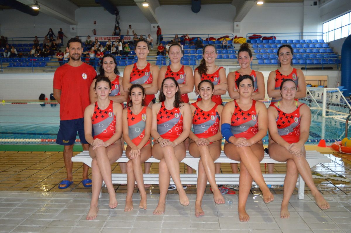 Equipo femenino del Waterpolo Pontevedra