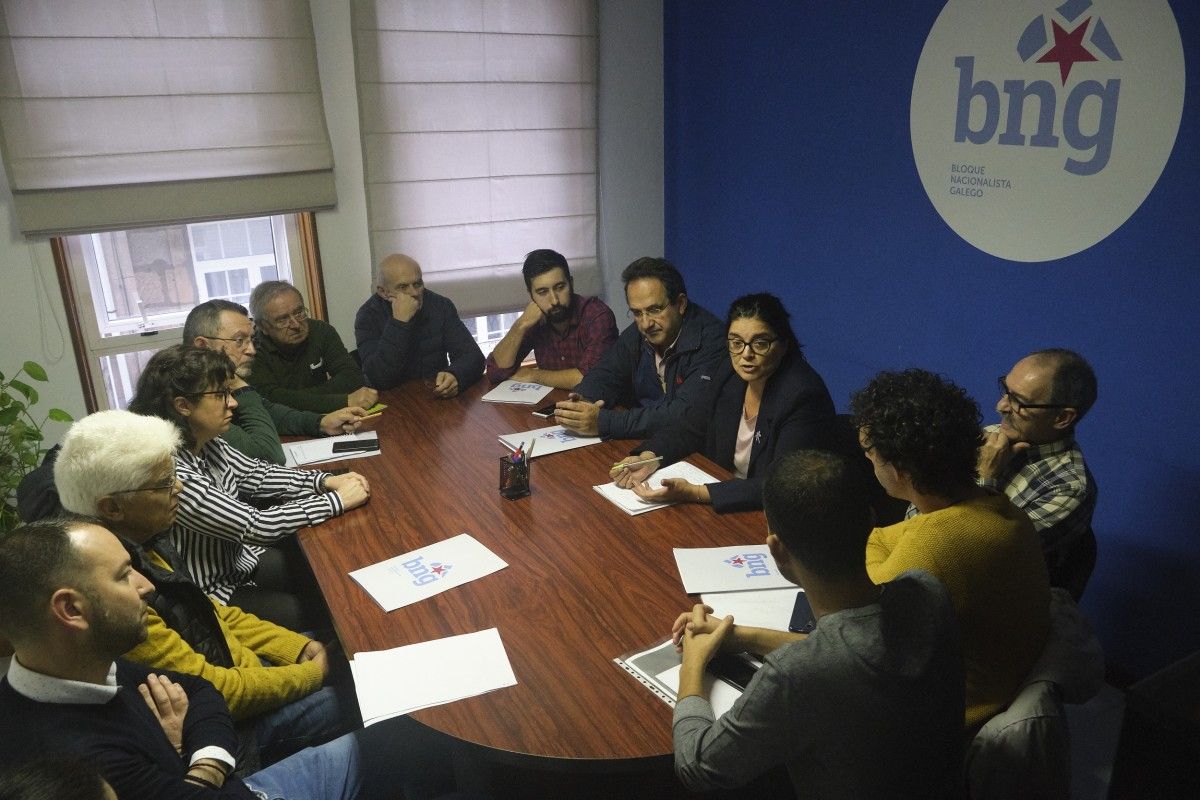Encuentro mantenido por Carme da Silva con colectivos vecinales y ANPAS de la comarca