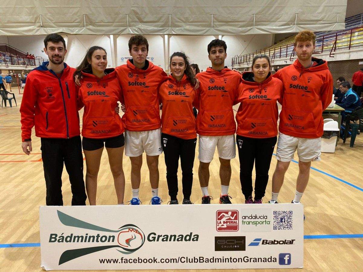 Equipo do Bádminton Ravachol Pontevedra na xornada de liga en Granada