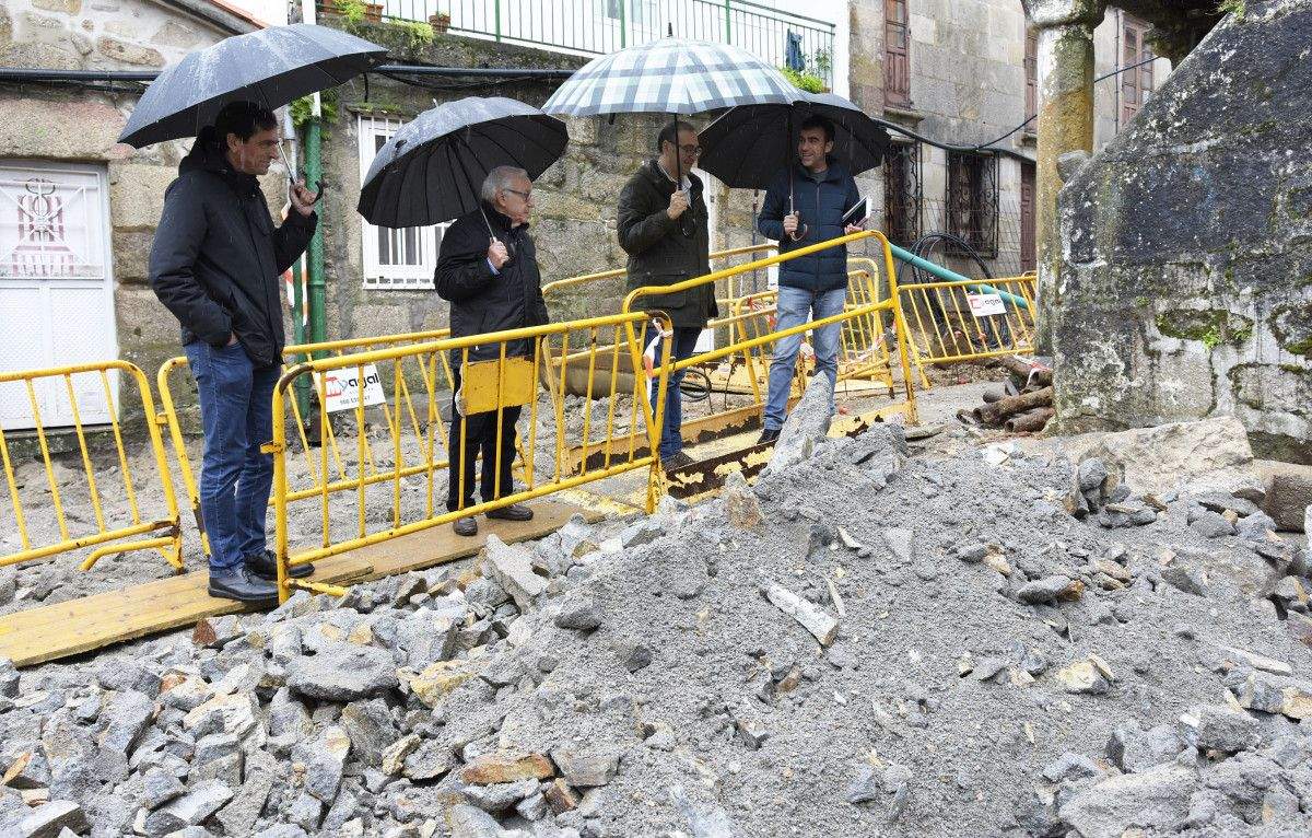 Obras na rúa San Martiño