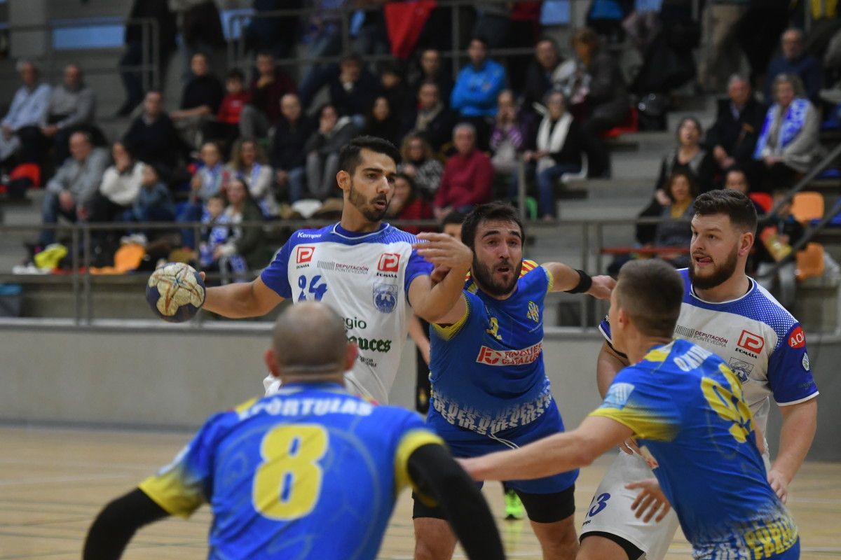 Partido entre Cisne y Unió Esportiva Sarrià en el CGTD