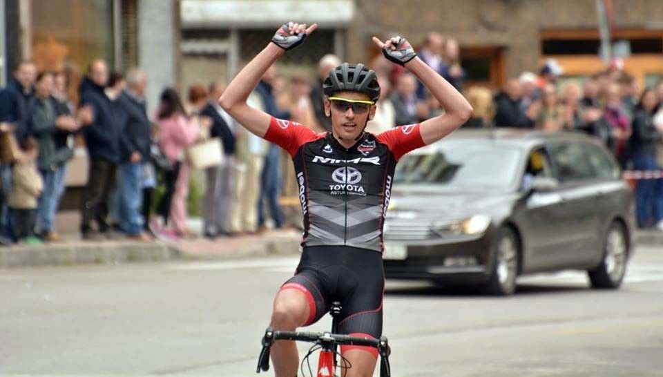 Ramón Fernández con el MMR Academy