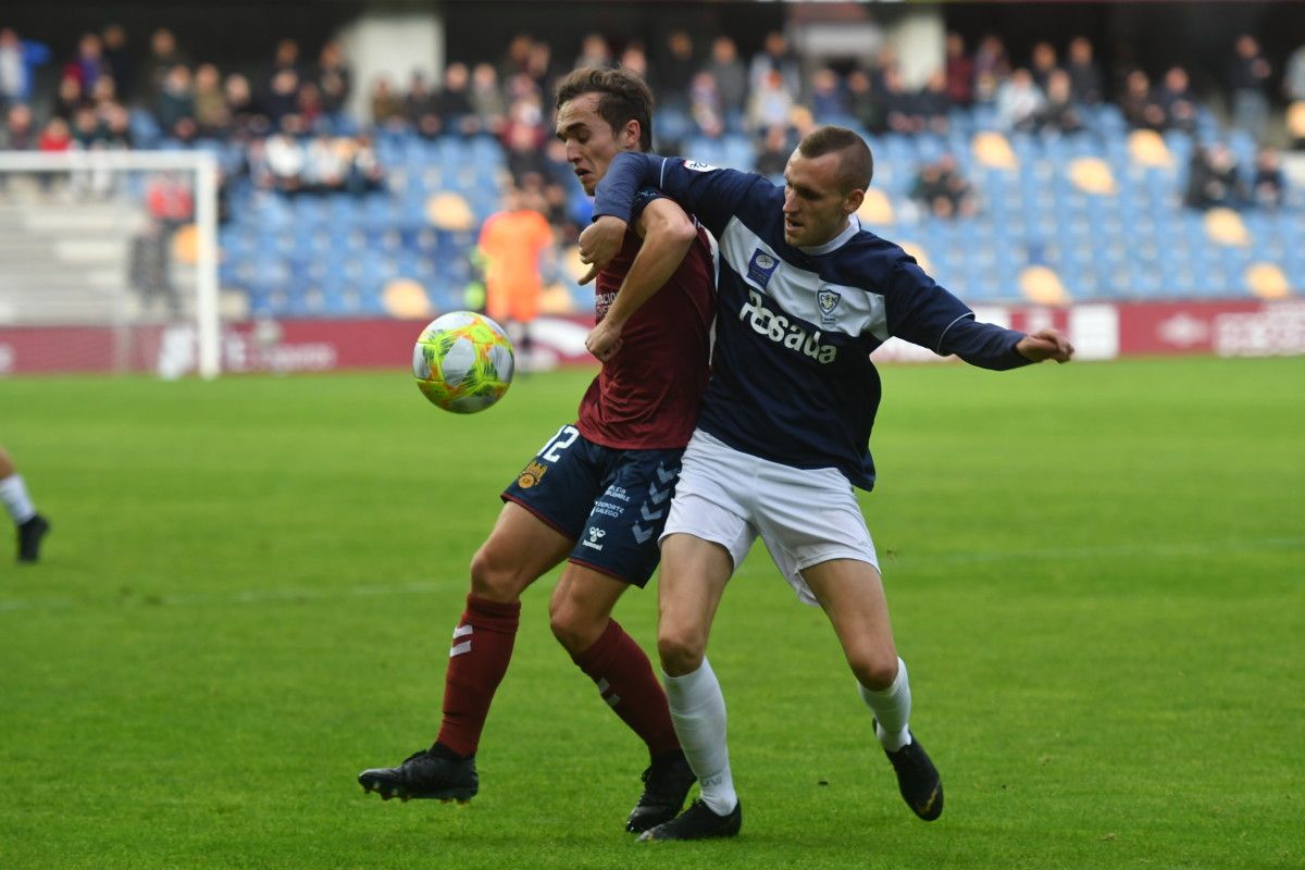 Partido de liga entre Pontevedra e Marino de Luanco en Pasarón na tempada 19-20