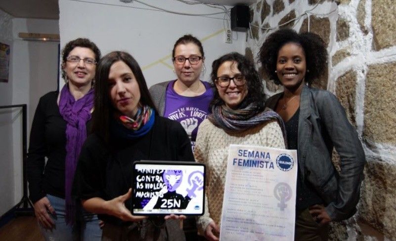 Responsables do centro social feminista O Quilombo