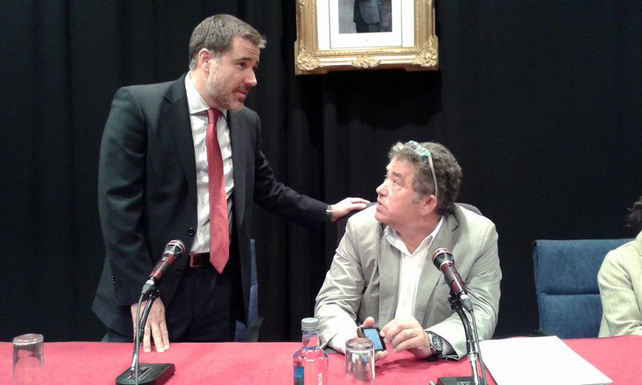 Miguel Anxo Fernández Lores e Jacobo Moreira no Pleno municipal