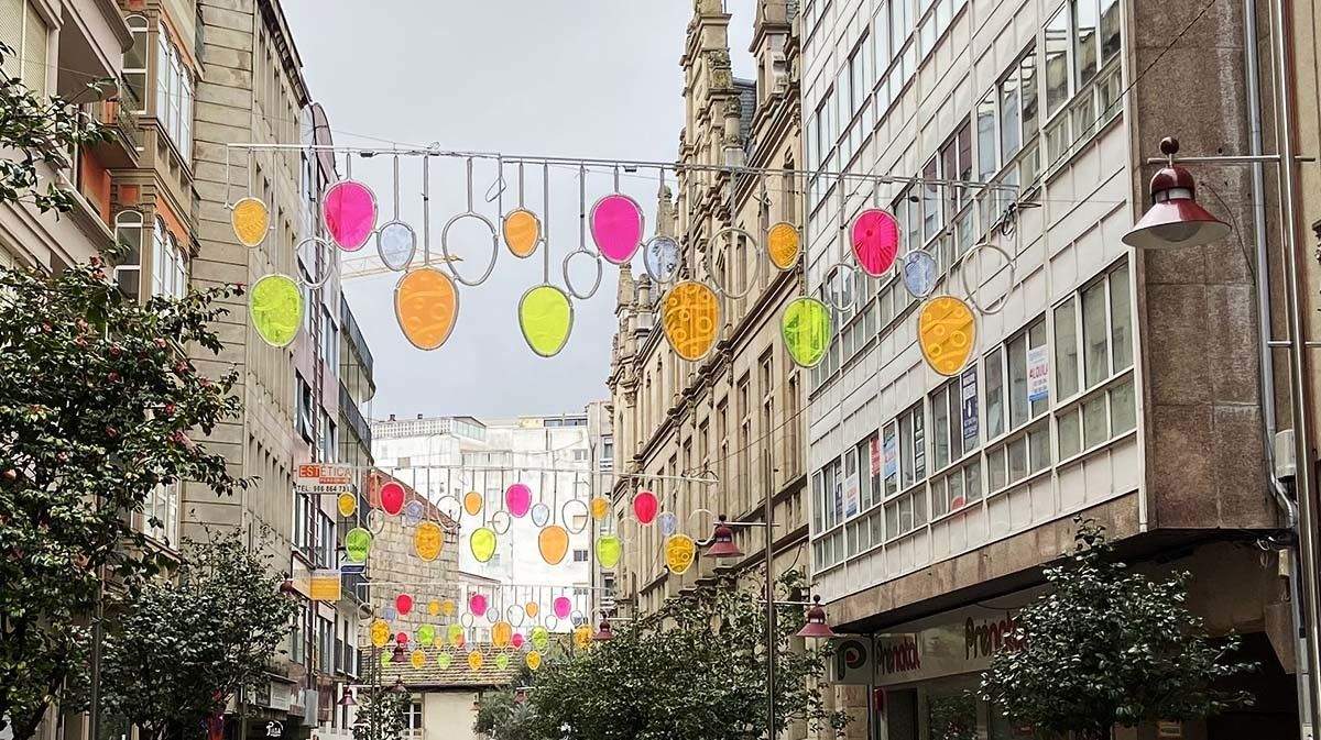 Luces de Navidad instaladas en la calle García Camba (archivo)