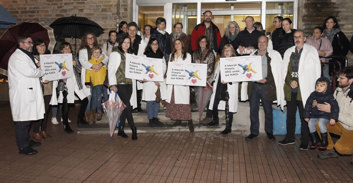 Concentración de personal de Atención Primaria en el ambulatorio Virgen Peregrina