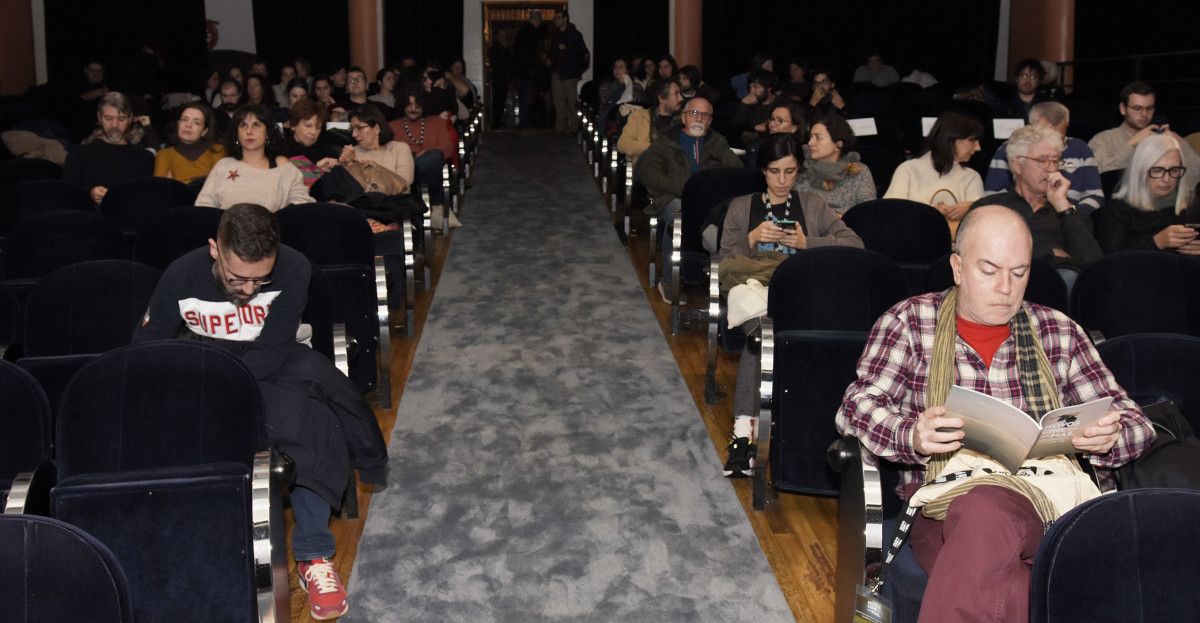 Proyección de Novos Cinemas en el Teatro Principal