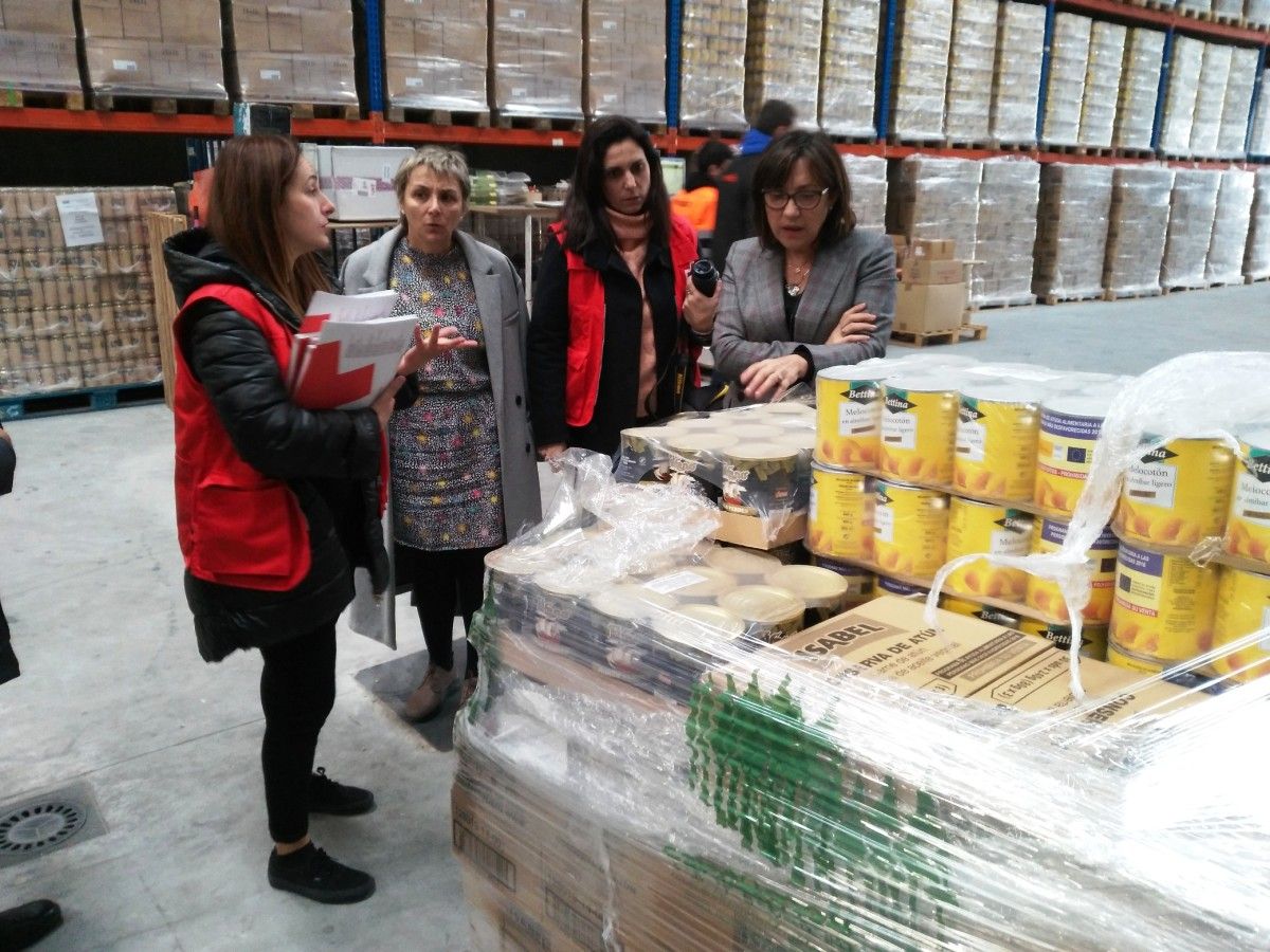 Visita de Maica Larriba a Cruz Roja en el mes de junio  