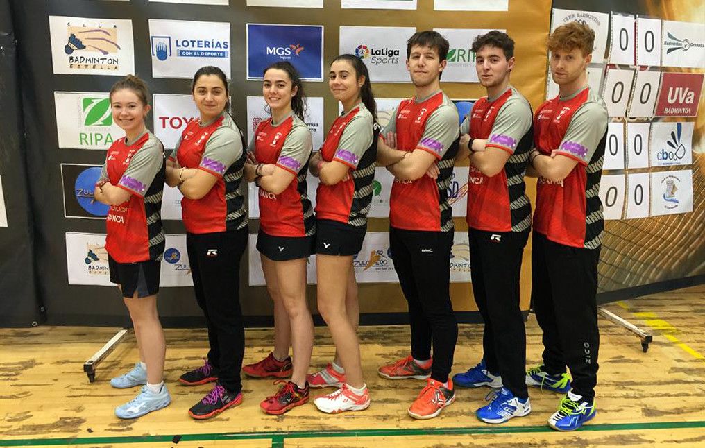 Equipo do Bádminton Ravachol Pontevedra na xornada de liga en Estella