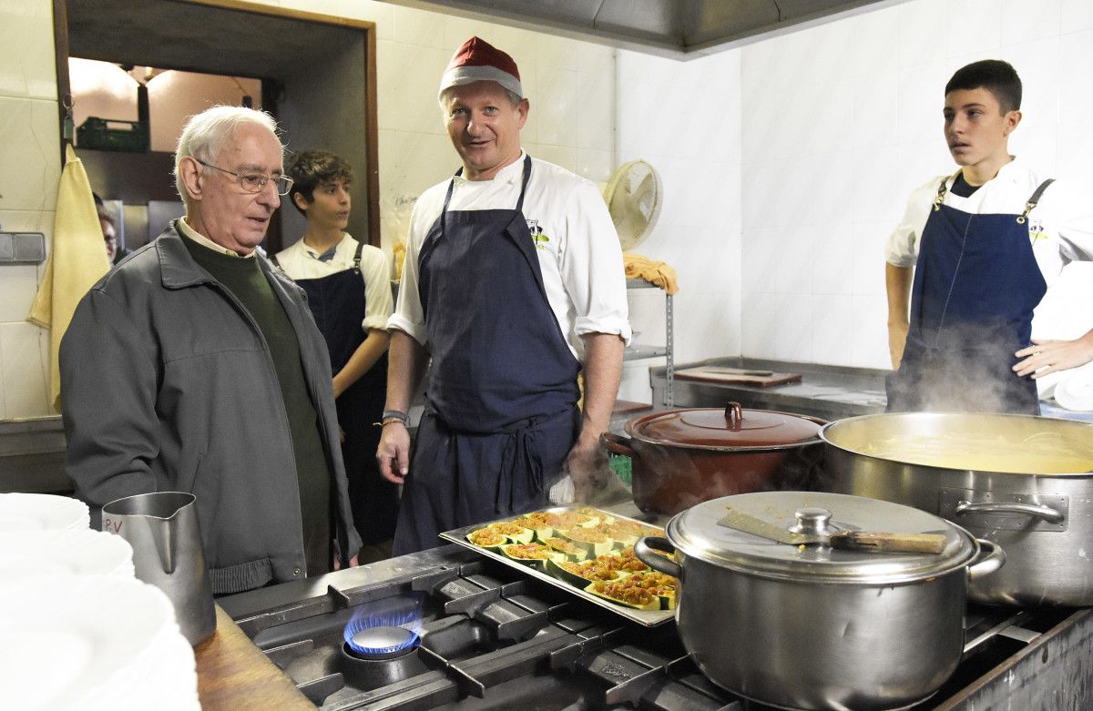 Comida preparada polo chef Pepe Vieira no comedor de San Francisco en 2019