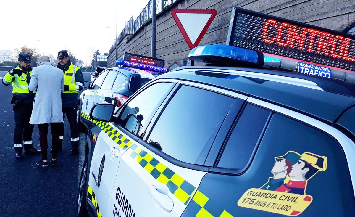 Control de alcohol y drogas de la Guardia Civil de Pontevedra