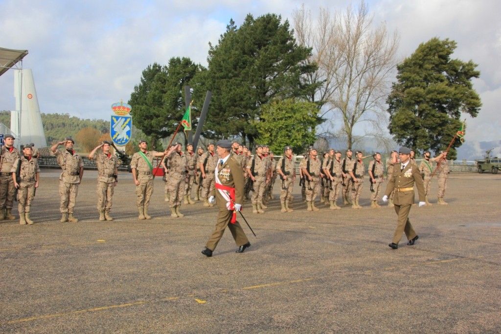 Parada militar na base da Brilat en Figueirido