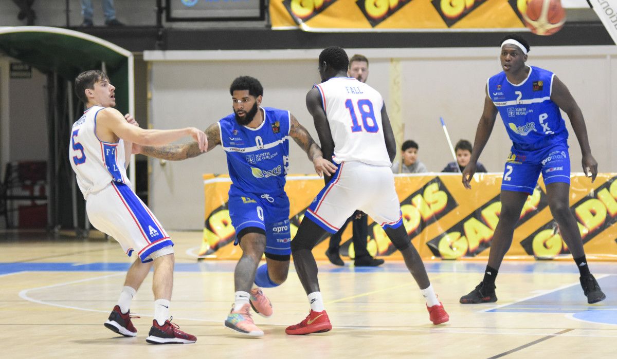 Partido da Liga LEB Ouro entre Peixe Galego e HLA Alicante