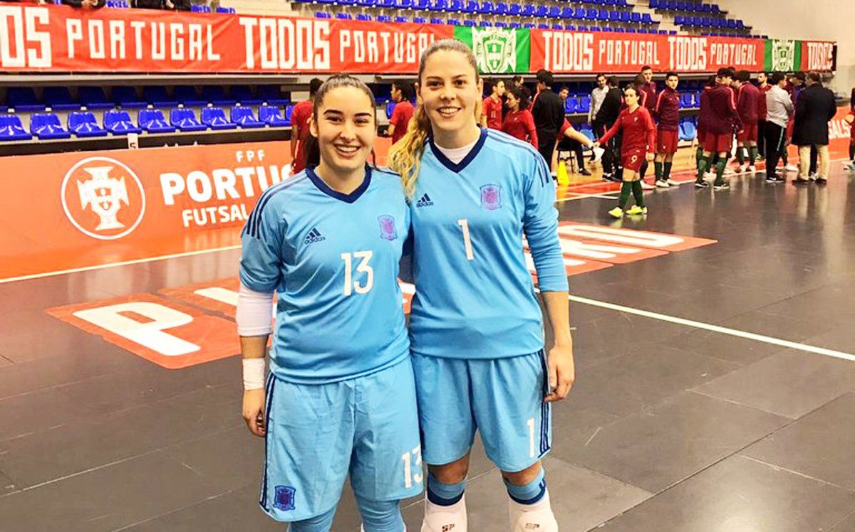 As porteiras do Poio Pescamar, Silvia Aguete e Caridad García, coa selección española