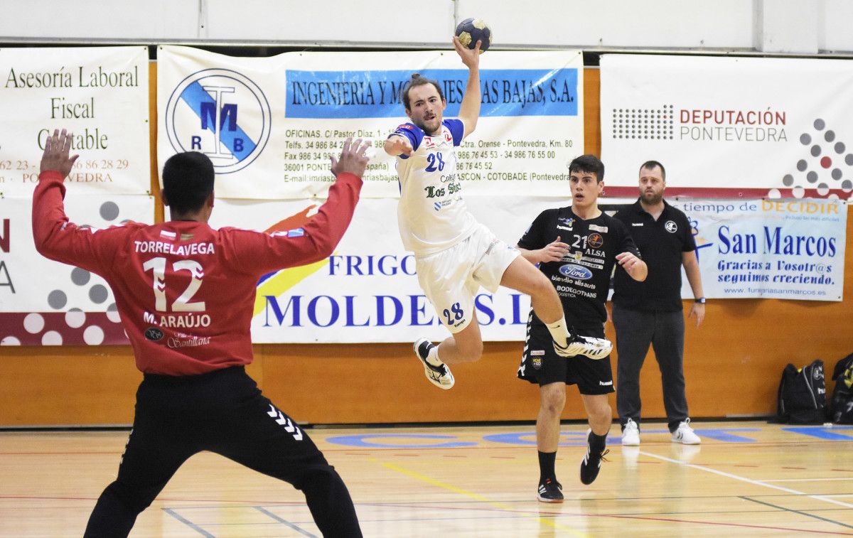 Dani López, en el partido entre el Cisne y el Torrelavega en el CGTD