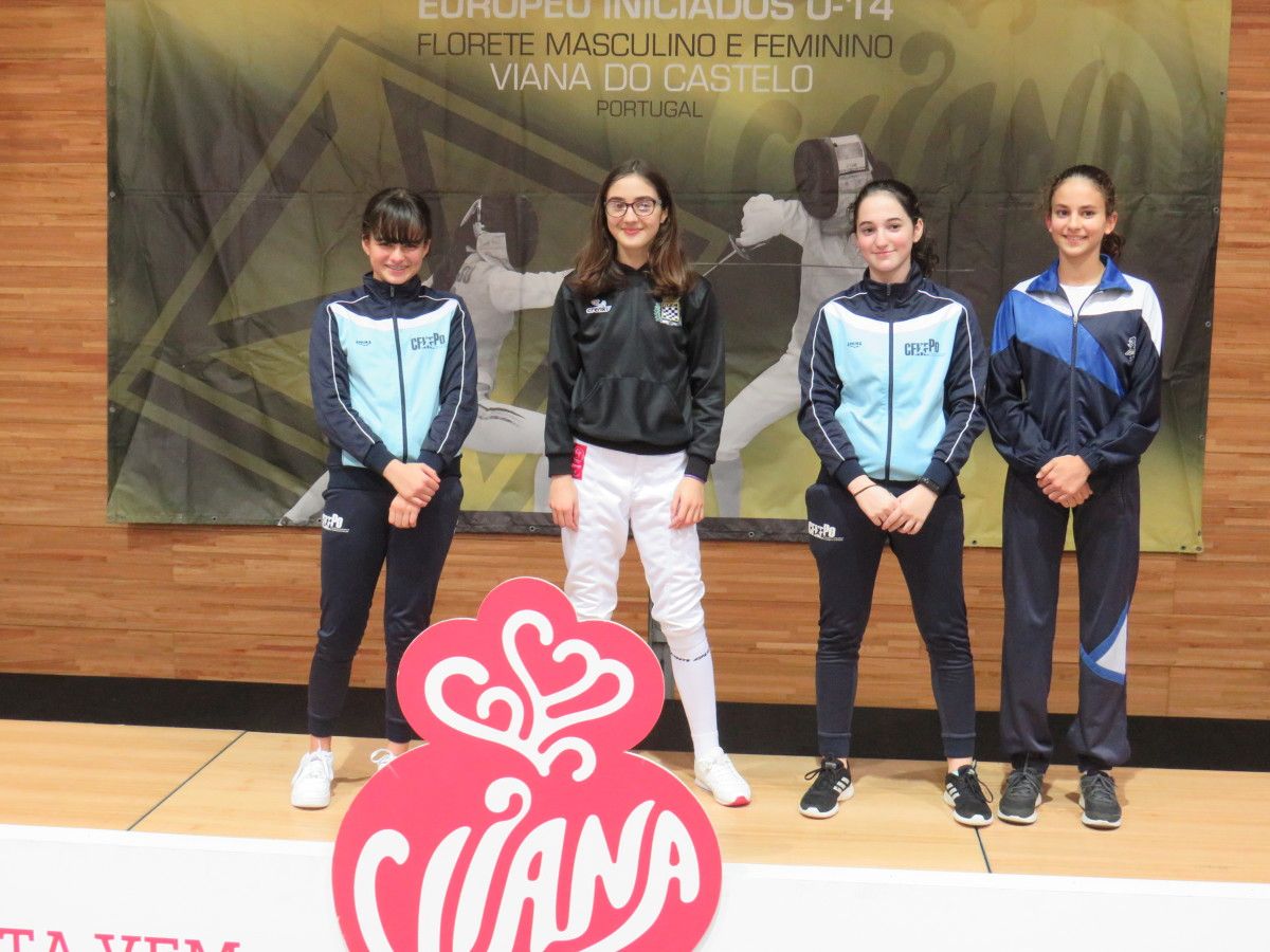 Deportistas da Escola Hungaresa de categoría infantil que participaron nunha proba de ranking en Portugal