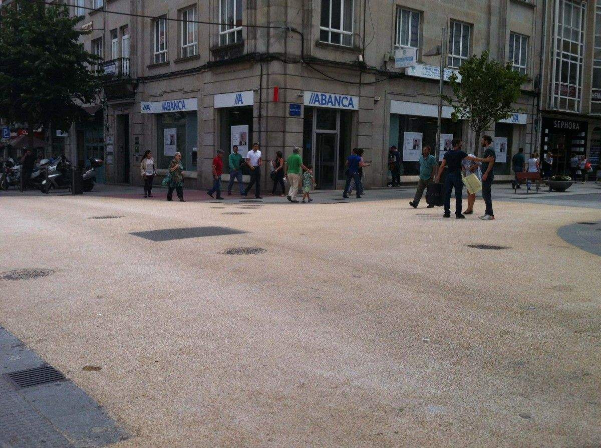 Pavimento que se colocó en el cruce entre Benito Corbal y Daniel de la Sota
