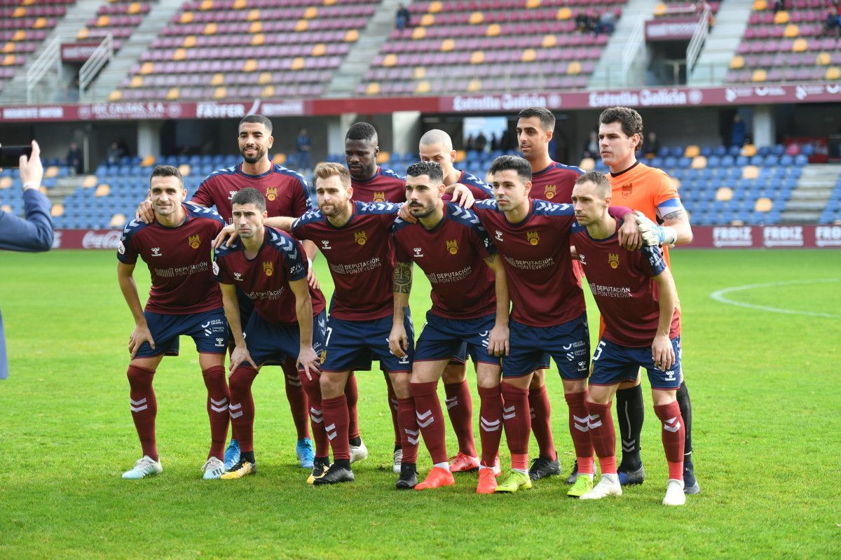 Partido de Liga entre Pontevedra e Ibiza en Pasarón