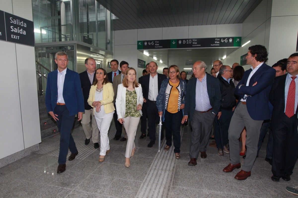 Ana Pastor, durante su visita a la estación de RENFE en Pontevedra