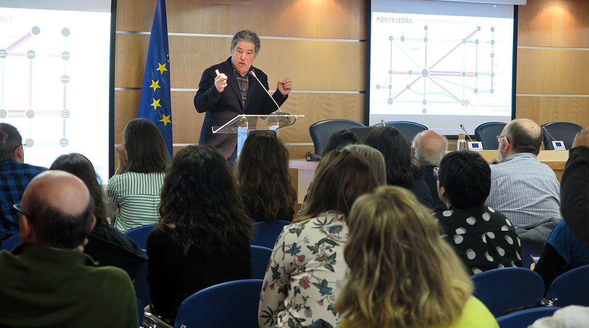 Intervención de Fernández Lores na xornada de Ecologistas en Acción