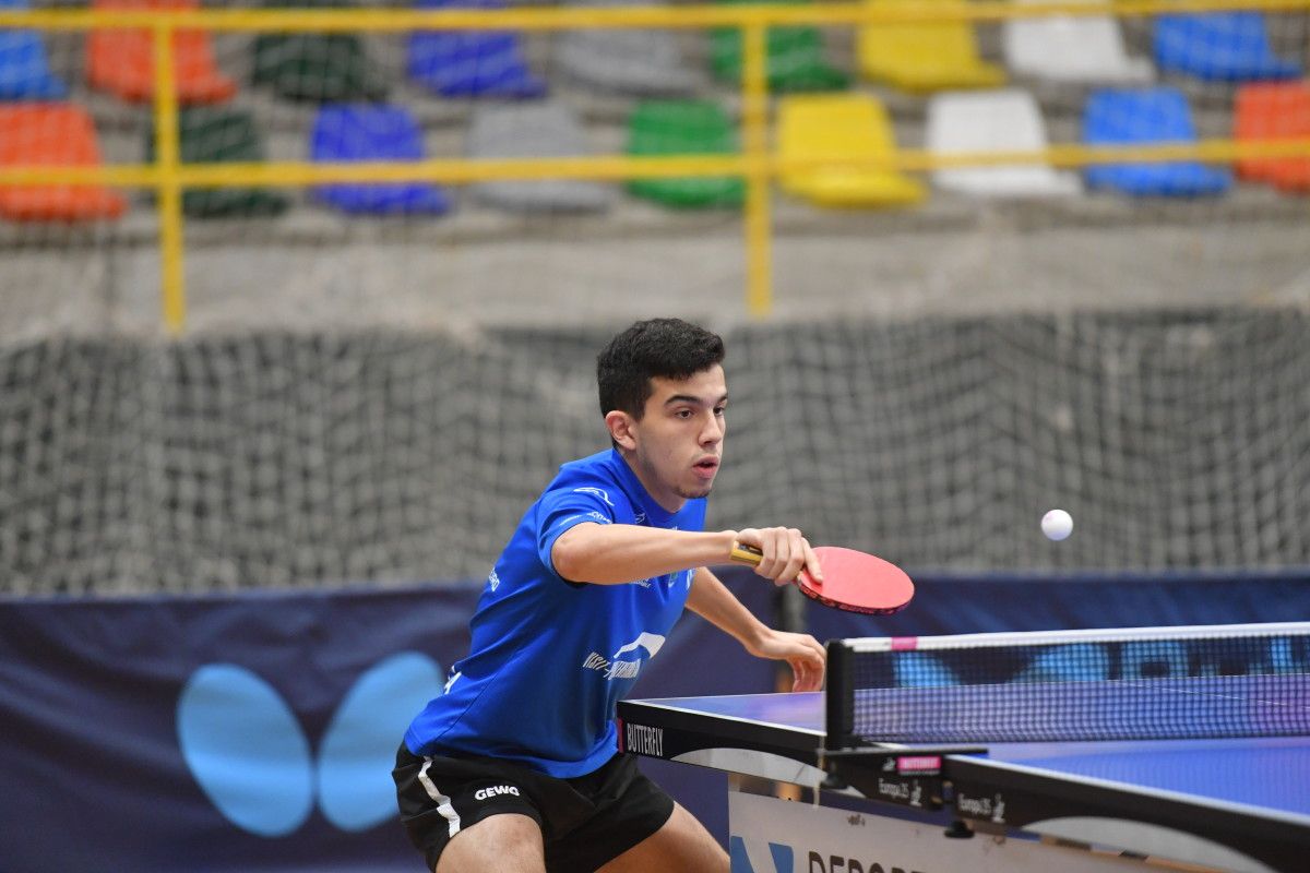 Repartición de puntos entre o TM Monte Porreiro e o Hispalis despois do parón da Superdivisión 