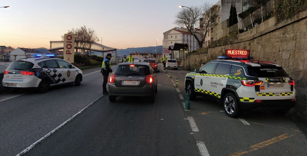 Control conjunto de la Guardia Civil y la Policía Local