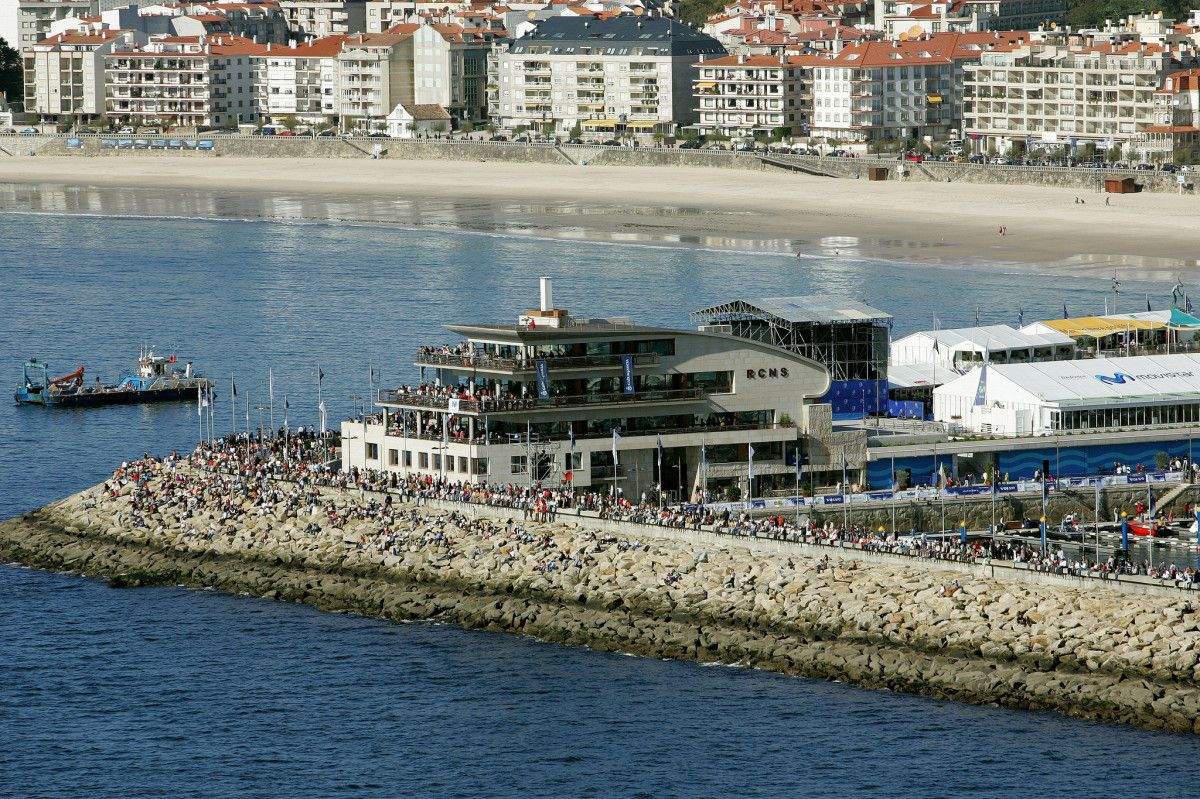 Salida de la Volvo Ocean Race desde Sanxenxo en el año 2005