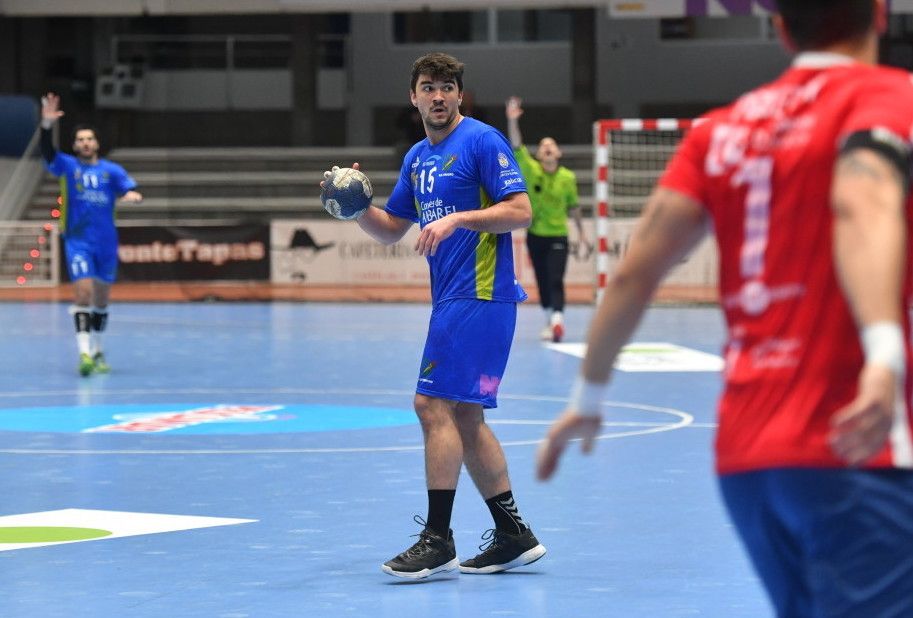 Caüe Herrera, en el partido entre el Teucro y al Palma del Río en el Pabellón Municipal de Pontevedra