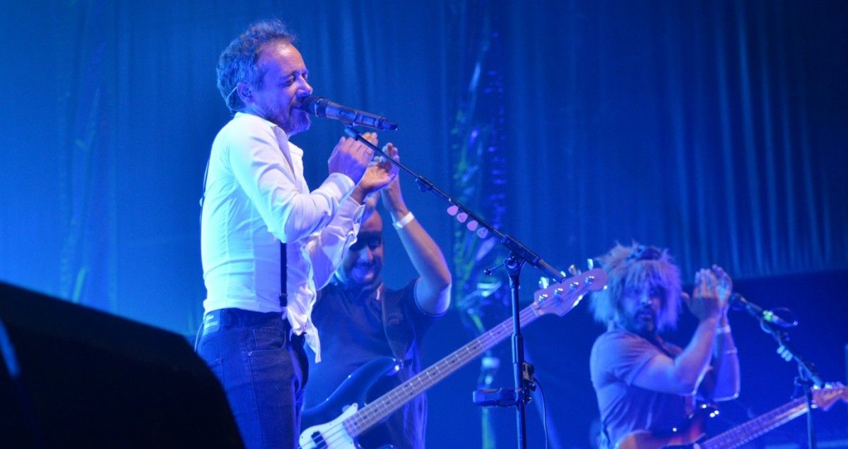 Concierto de Love of Lesbian en la Plaza de España